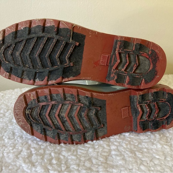 Adorable Chicken Rain Boots, size 8 - Picture 7 of 10